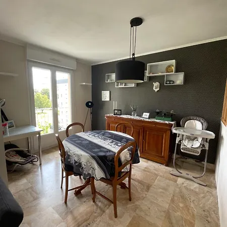 Spacieux. P Gratuit.plage A 13 Min *