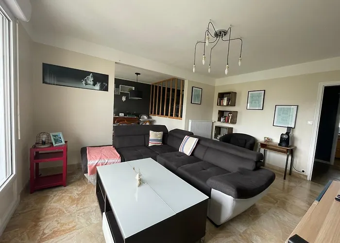 Appartement Spacieuxp Gratuitplage A 13 Min Proche Tram Brest